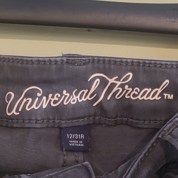🏷3/$15🏷 Universal Thread 4 Button Stretch Skinny Jean - 12 - Picture 3 of 4
